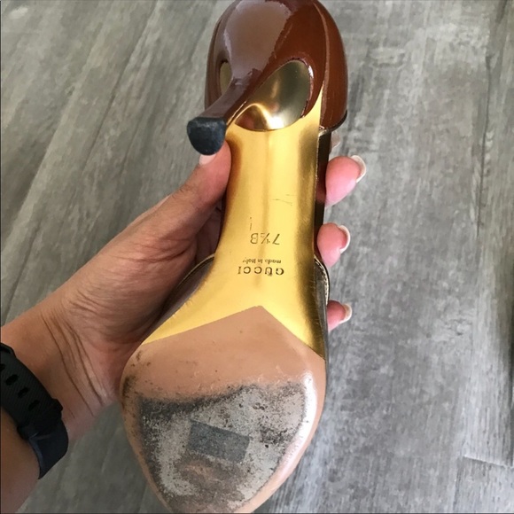 Beautiful Gucci shoes - Picture 2 of 3